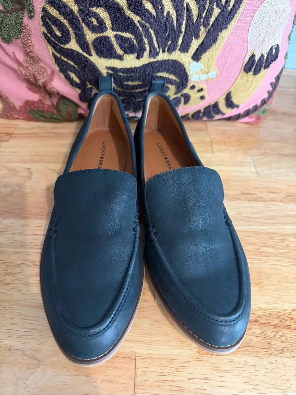 The NEW Lucky Brand Erlasida Loafer in Black, Size 8.5M